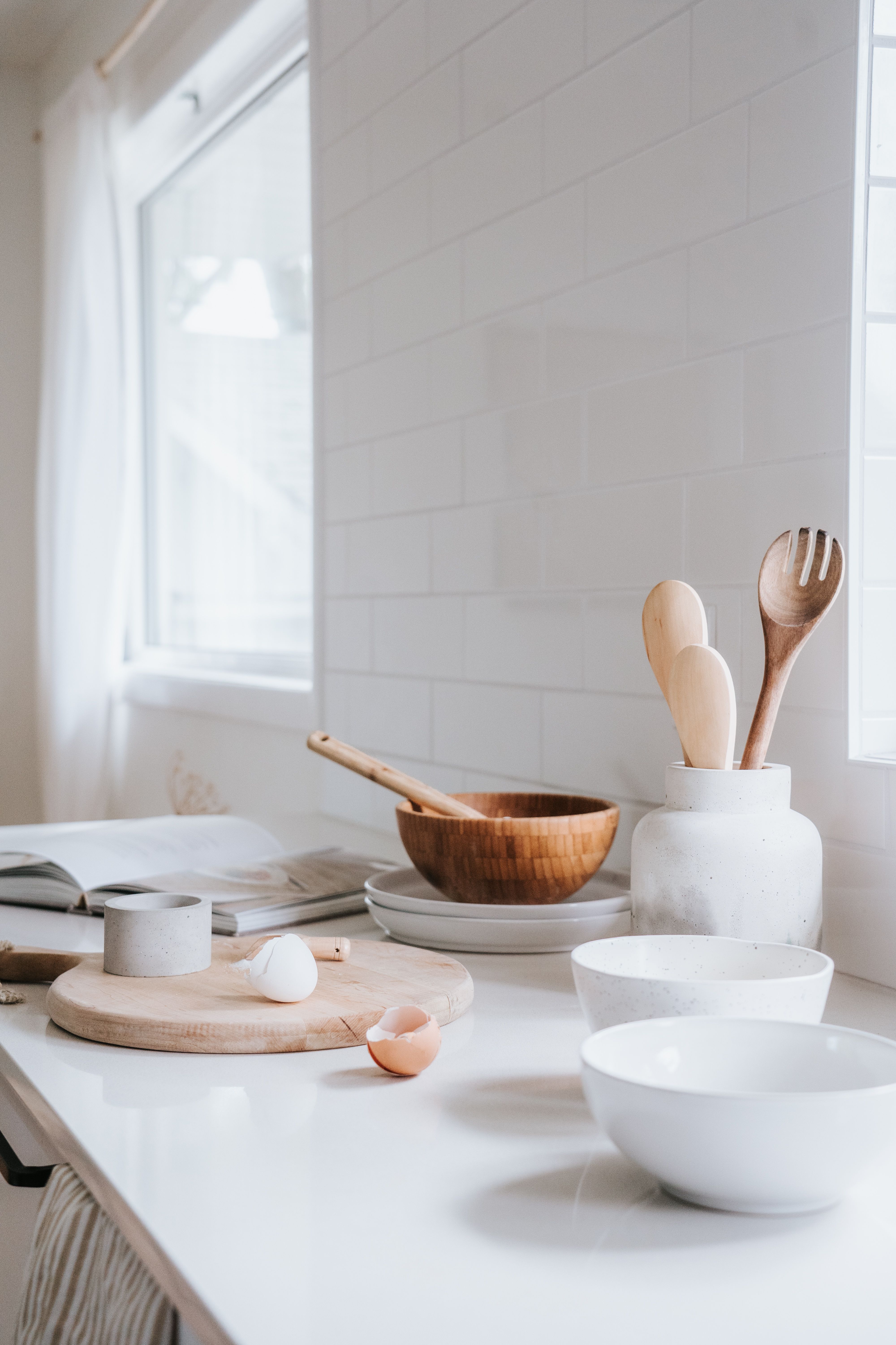 Clean kitchen countertop